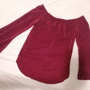 Burgundy long sleeve blouse, excellent condition only worn once.